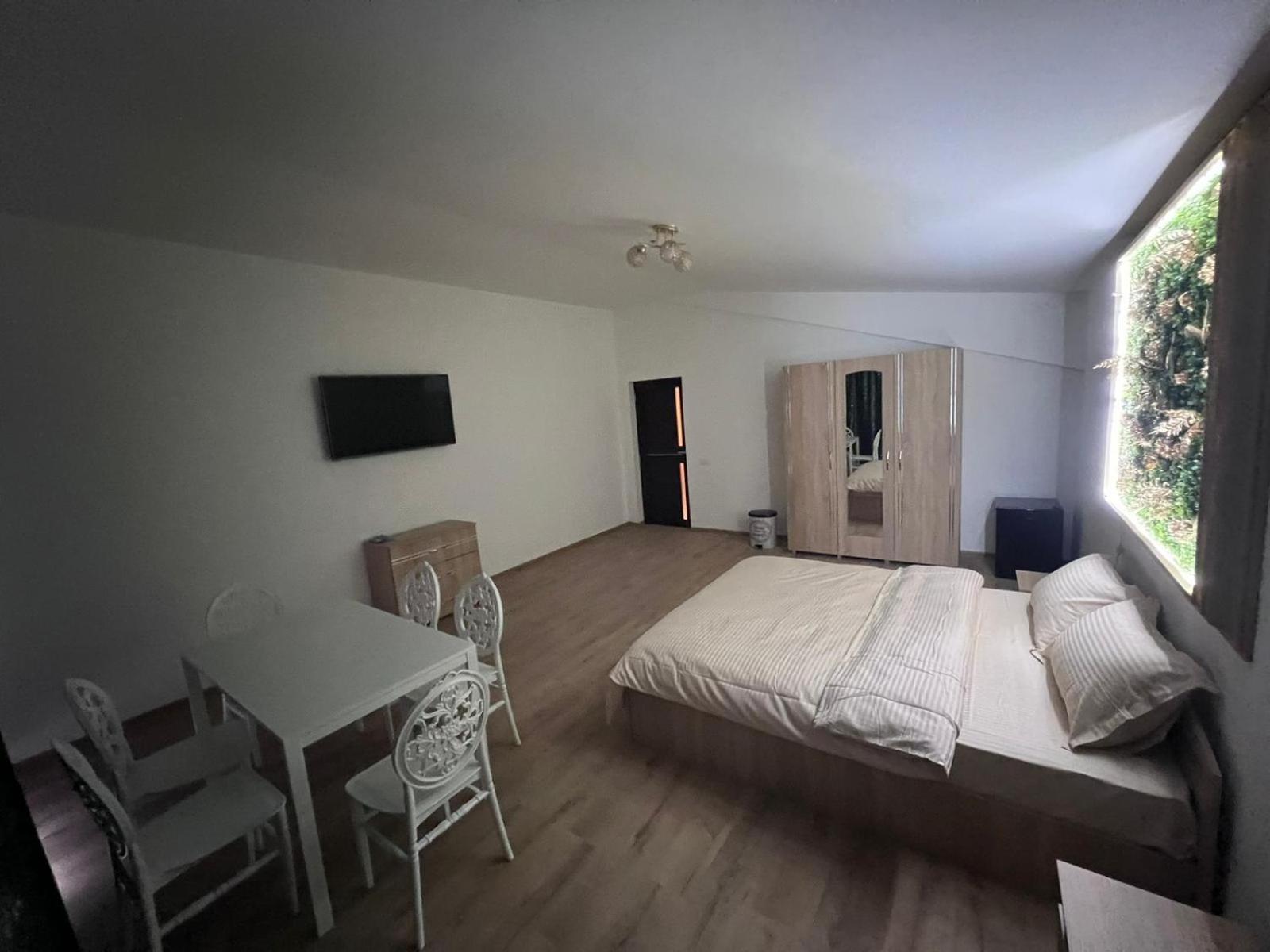 Casa Privata Airport Bucharest Therme Bucharest Балотещи Екстериор снимка